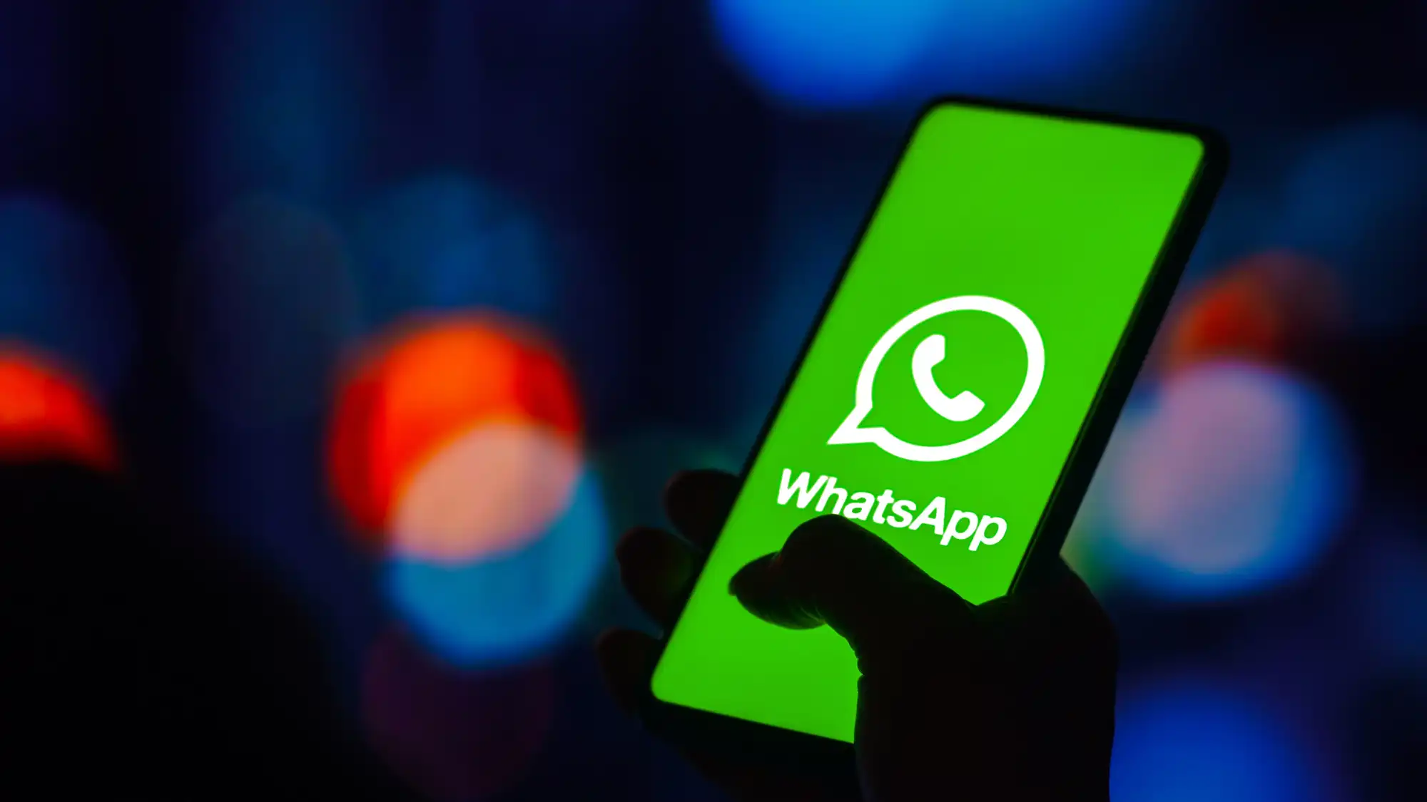 How to add people to a WhatsApp group